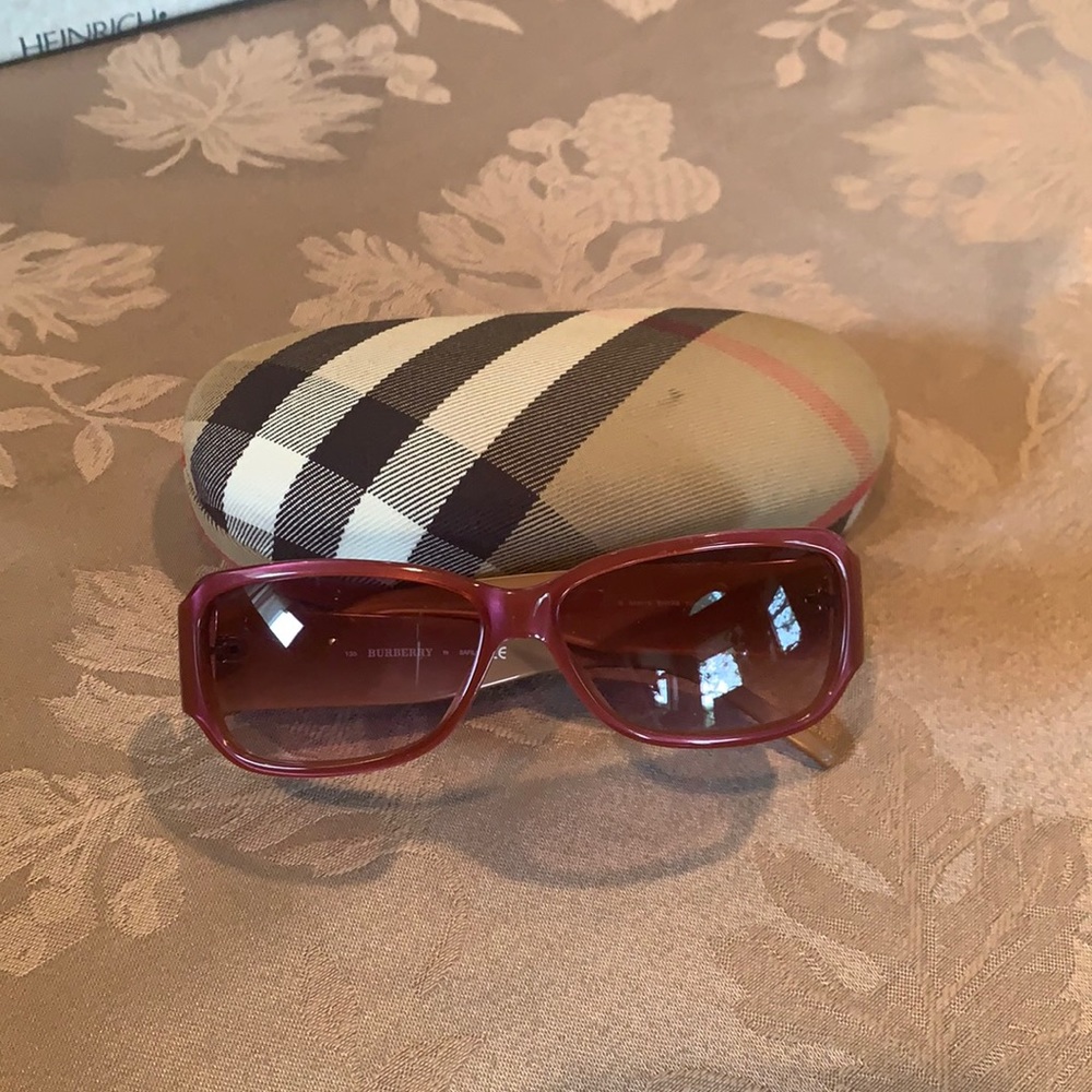 Authentic Burberry By Safilo mauve check sunglasses with case 135B 8481/S
